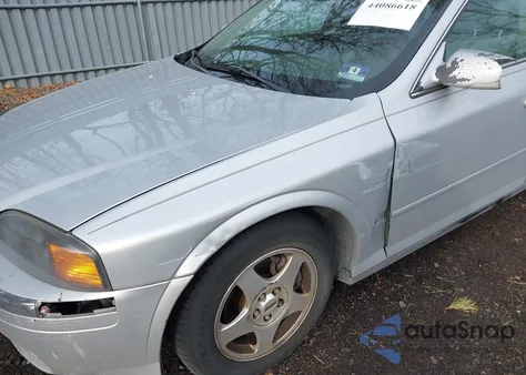 2000 Lincoln Ls V6 Auto/V6 Manual z USA, uszkodzony, nr VIN 1LNHM86S5YY780701